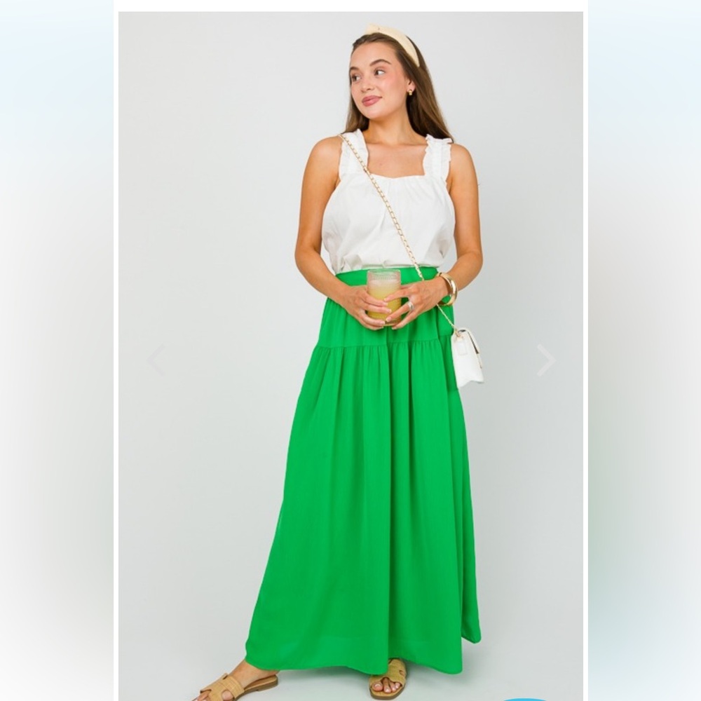 NWT Davi & Dani Green Maxi Skirt. Women’s Sz-L Lined | Dropped Waist.